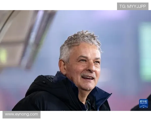 当今足坛超级球星风云变幻他们如何重新定义足球世界的巅峰之战